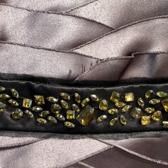 BCBGMAXAZRIA sleeveless silk mini cocktail dress, size US 4 - Picture 2 of 5